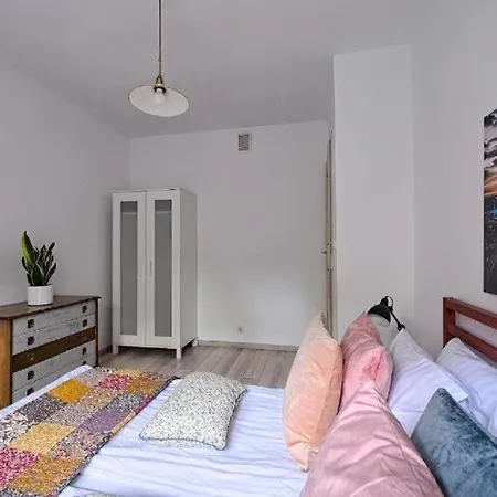 Urban Nest & Kotwicznikow 21 Apartment Gdansk