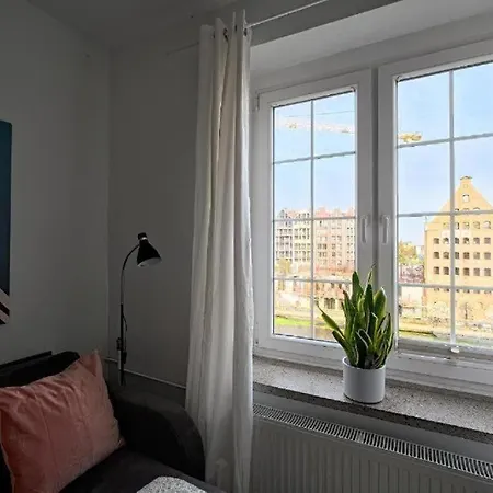 Апартаменты Urban Nest & Kotwicznikow 21 *